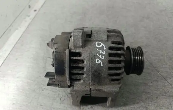 Renault Scenic II - Grand scenic II Generator/alternator 8200100907VALEO