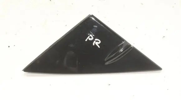 Lexus IS III XE30 Fender end trim 
