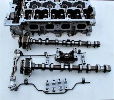 BMW 1 E81 E87 Engine head 7559168