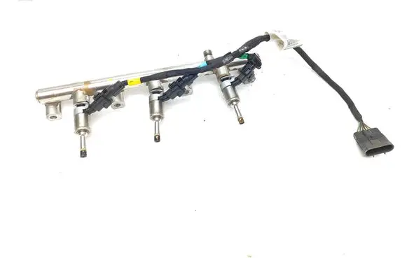 Maserati Ghibli Fuel injectors set 000283629 336190162