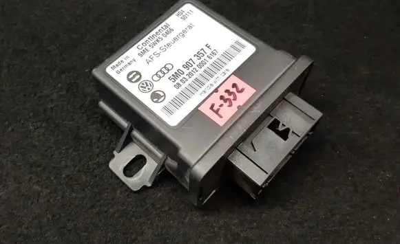Volkswagen PASSAT B7 Light module LCM 5M0907357F