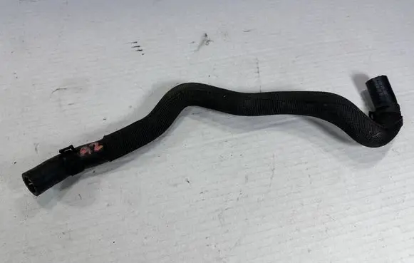 Volkswagen Tiguan Engine coolant pipe/hose 3Q0121058C
