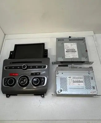 Citroen C4 II Navigation unit CD/DVD player 9814197280