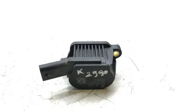 Volkswagen Golf VII Electromagnetic valve 04e906048a K2990