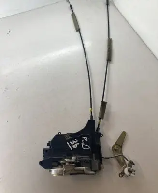 Mitsubishi Grandis Front door lock