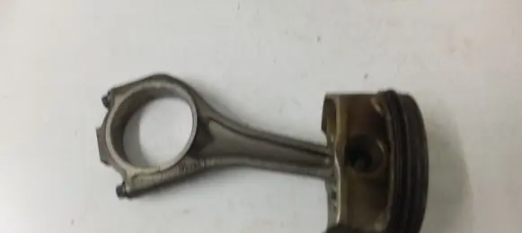 BMW X5 E70 Piston with connecting rod 7544525