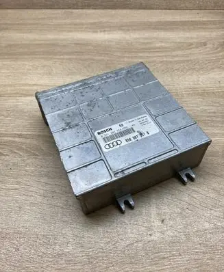 Audi A4 S4 B5 8D Engine control unit/module ECU 8D0907557B 0261203554