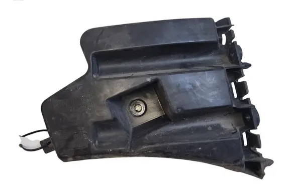 Volvo V60 Front bumper mounting bracket 30796625