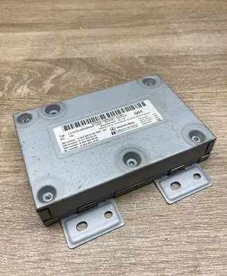 Mercedes-Benz C W204 GPS navigation control unit/module A2049000300 A1718270345