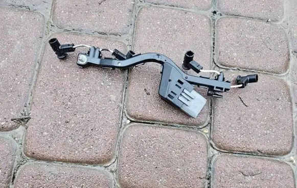 Opel Combo E Glow plug wires 9814793180