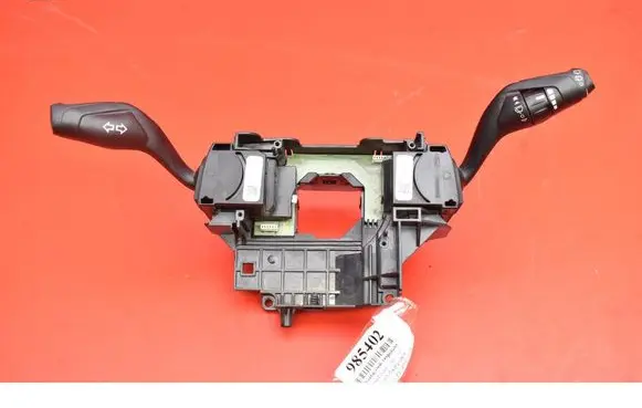 Ford Focus Other switches/knobs/shifts BV6T-13N064-AF