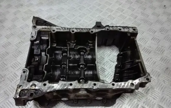 Renault Megane II Oil sump 8200381557