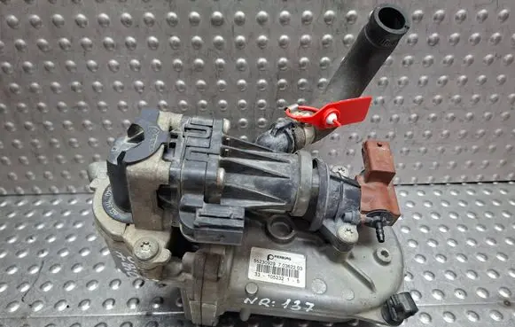 Opel Corsa D EGR valve S27639137 55230929