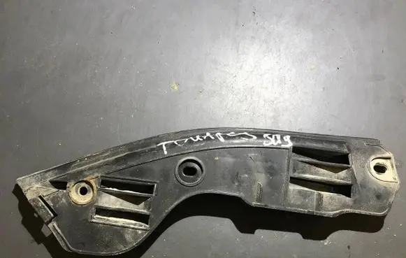 Volkswagen Touareg I Rear bumper mounting bracket 7L6807394A