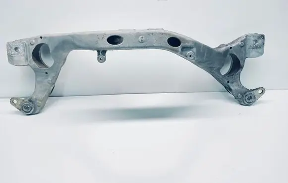 Volkswagen Touareg II Front subframe 7P0199207