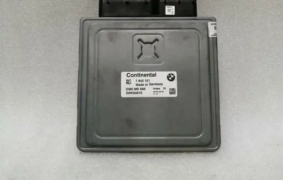 BMW 6 E63 E64 Engine control unit/module 7842121