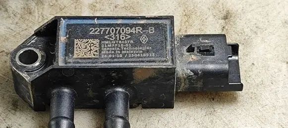 Nissan Qashqai J12 Exhaust gas pressure sensor 227707094R