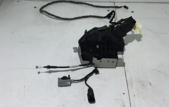 Loading door lock