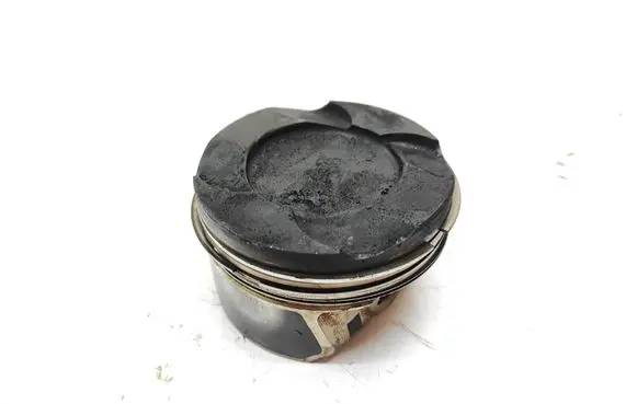BMW X3 F25 Piston 841V