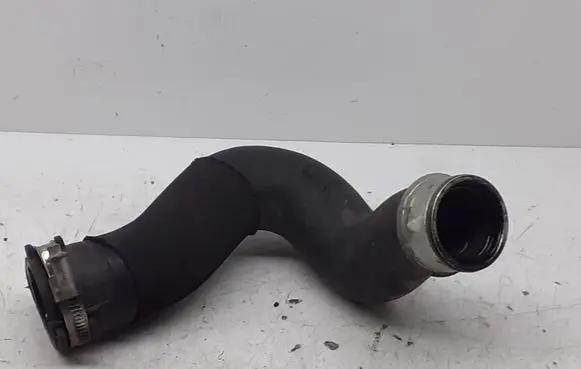 Audi Q7 4L Intercooler hose/pipe 7L6145738A