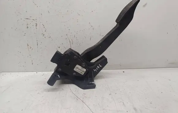 Opel Meriva A Accelerator throttle pedal 9129423 6PV00811000
