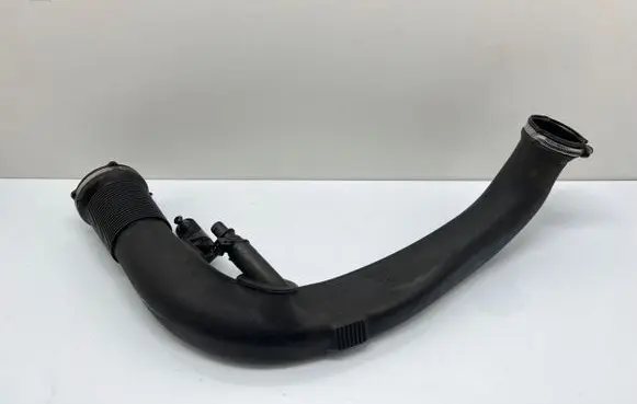 Volvo V40 Intercooler hose/pipe 31325985