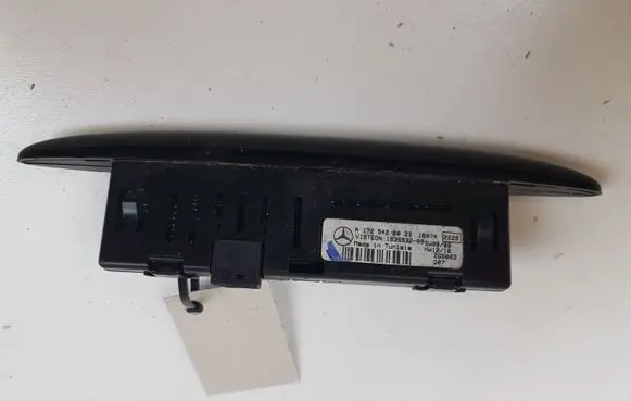 Mercedes-Benz A W176 Parking PDC sensor display screen A1725420023