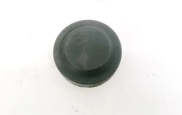 Saab 9-5 Headlight/headlamp dust cover 89101456