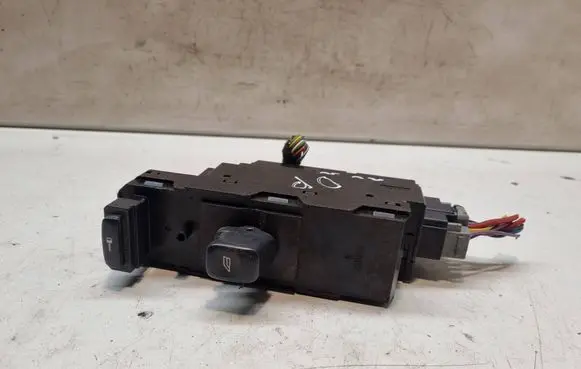 Volvo XC90 Electric window control switch 30658115