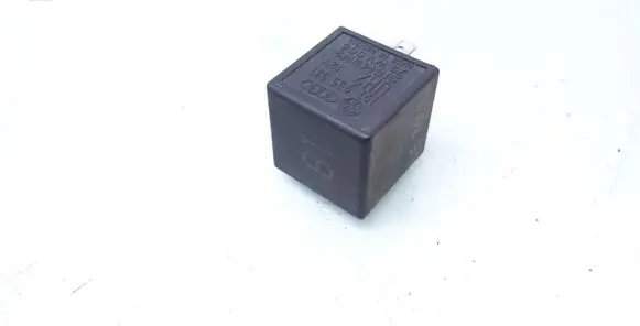 Volkswagen PASSAT B4 Other relay 191955531