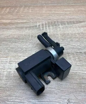 Audi A6 S6 C5 4B Turbo solenoid valve 8E0906628B 72290309