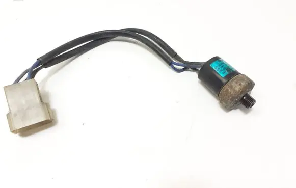 Mercedes-Benz Vito Viano W638 Oil pressure sensor LMG987838