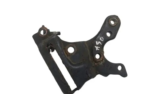 Toyota Avensis Verso Generator/alternator bracket NOCODE