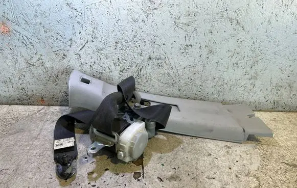 Subaru Forester SH Front seatbelt 7R3010P 056552