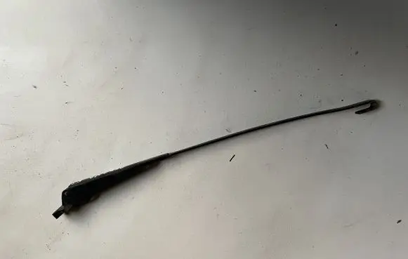 Opel Ascona C Front wiper blade arm 90089880 GM90089880