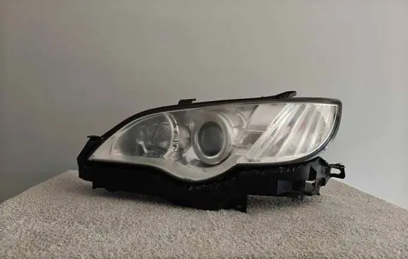 Subaru Legacy Headlight/headlamp