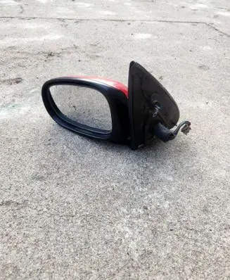 Nissan Almera N16 Front door electric wing mirror E11025541