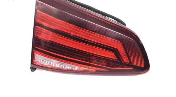 Volkswagen Golf VII Tailgate rear/tail lights 5G0945093AH