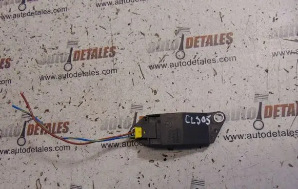 Mercedes-Benz CLS C219 Airbag deployment crash/impact sensor A0018209326