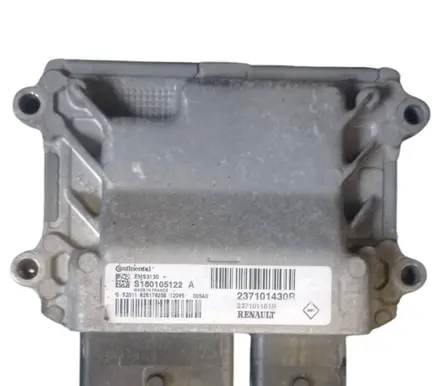 Dacia Sandero Engine control unit/module 237101430R S180105122A