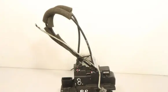 Chevrolet Captiva Front door lock