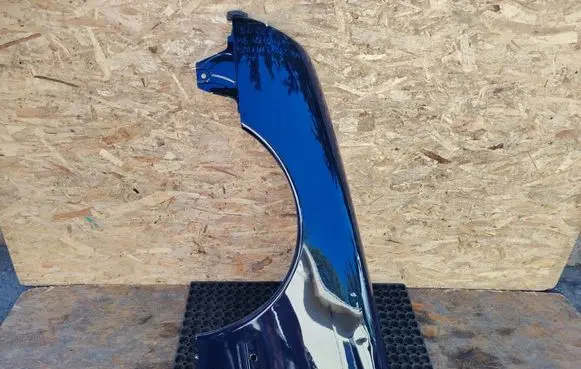 Mercedes-Benz E W210 Fender