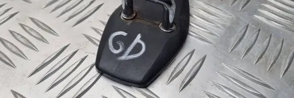 BMW 3 E46 Rear door lock loop/hook striker 