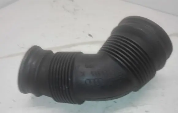 Audi A4 S4 B7 8E 8H Air intake duct part 8E0129615K