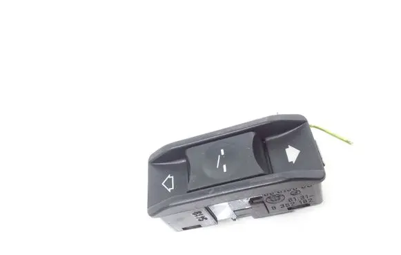 BMW 5 E39 Sunroof switch 8352182