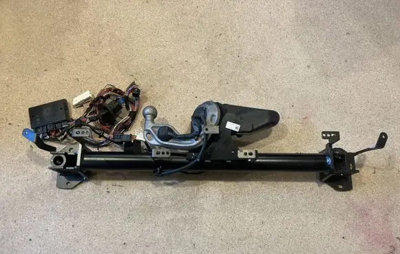 BMW 5 G60 G61 Tow bar set 5A07097 5A64D38
