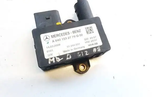 Mercedes-Benz B W245 Glow plug pre-heat relay A6401532779 51299031