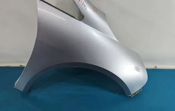 Mitsubishi Grandis Fender IMPRK1558102
