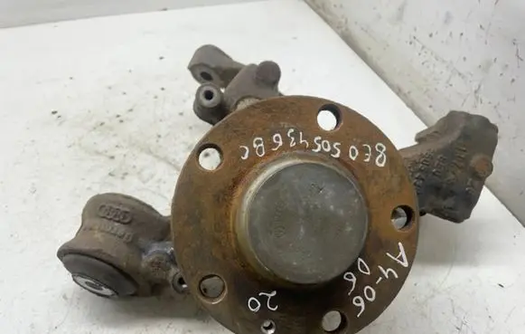 Audi A4 S4 B7 8E 8H Rear wheel hub 8E0505436BC