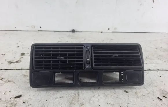 Volkswagen Golf IV Dash center air vent grill 1J0819736C 1J0819728C